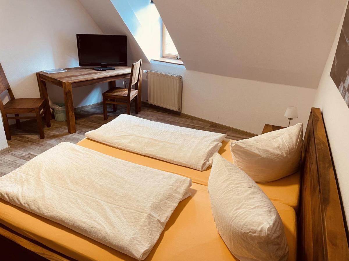 Zum Alten Krug Naumburg  Eksteriør bilde